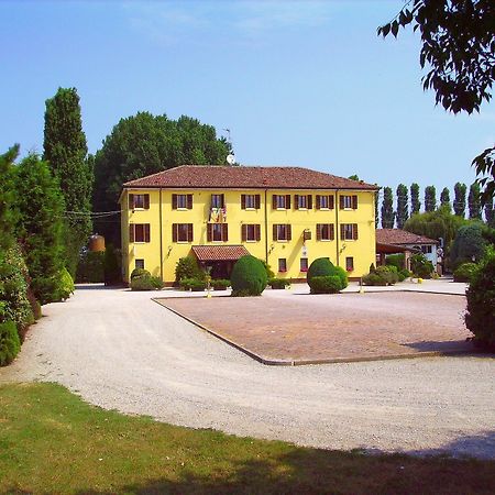 Hotel Antico Casale Vigarano Mainarda エクステリア 写真